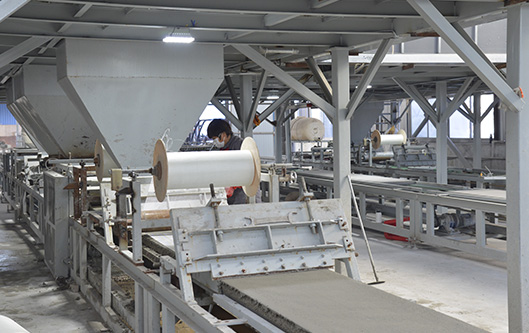 全自動雙面復合生產(chǎn)線